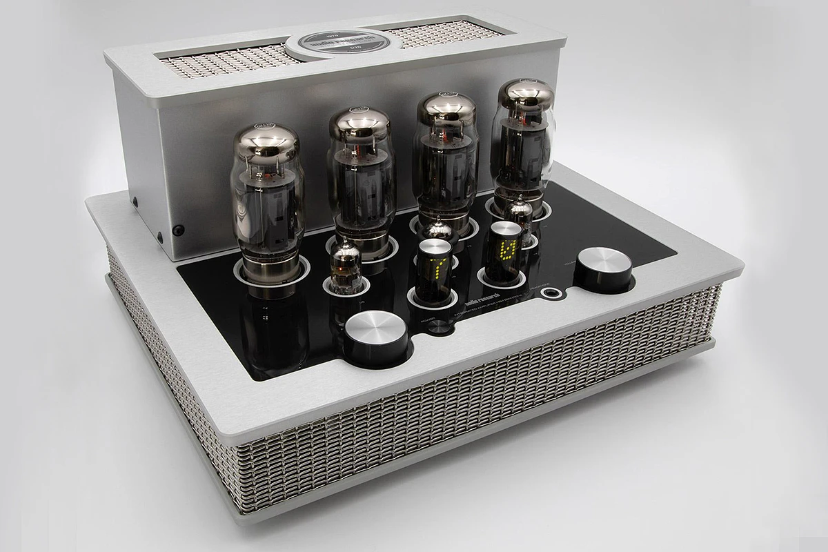 Integrovaný zesilovač Audio Research I/70 v Enjoy the Music
