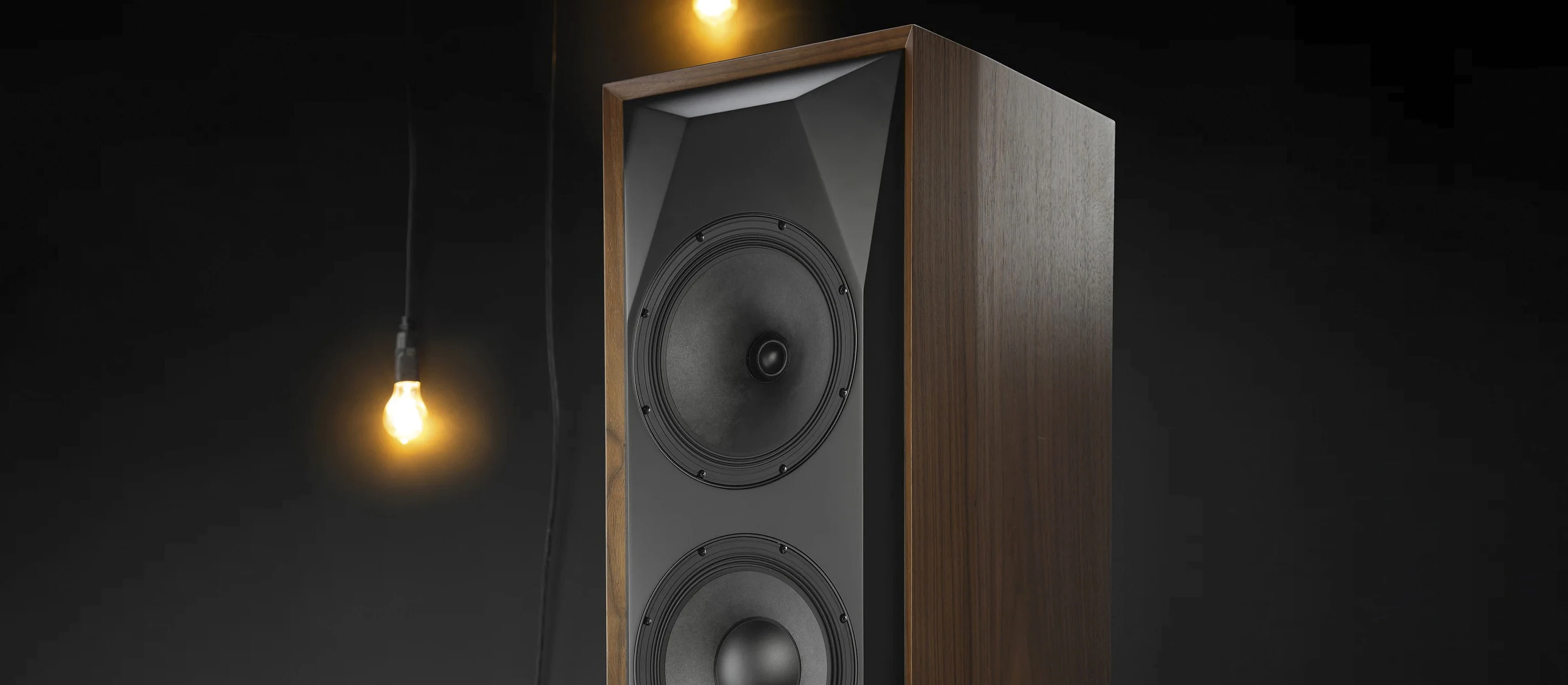 Sloupové reprosoustavy MoFi SourcePoint V10 Master Edition