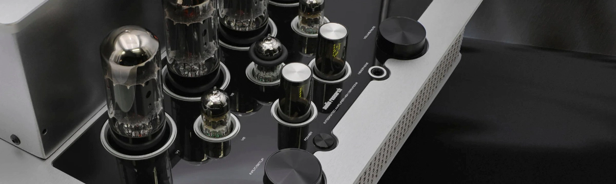Integrovaný zesilovač Audio Research I/70 v Enjoy the Music