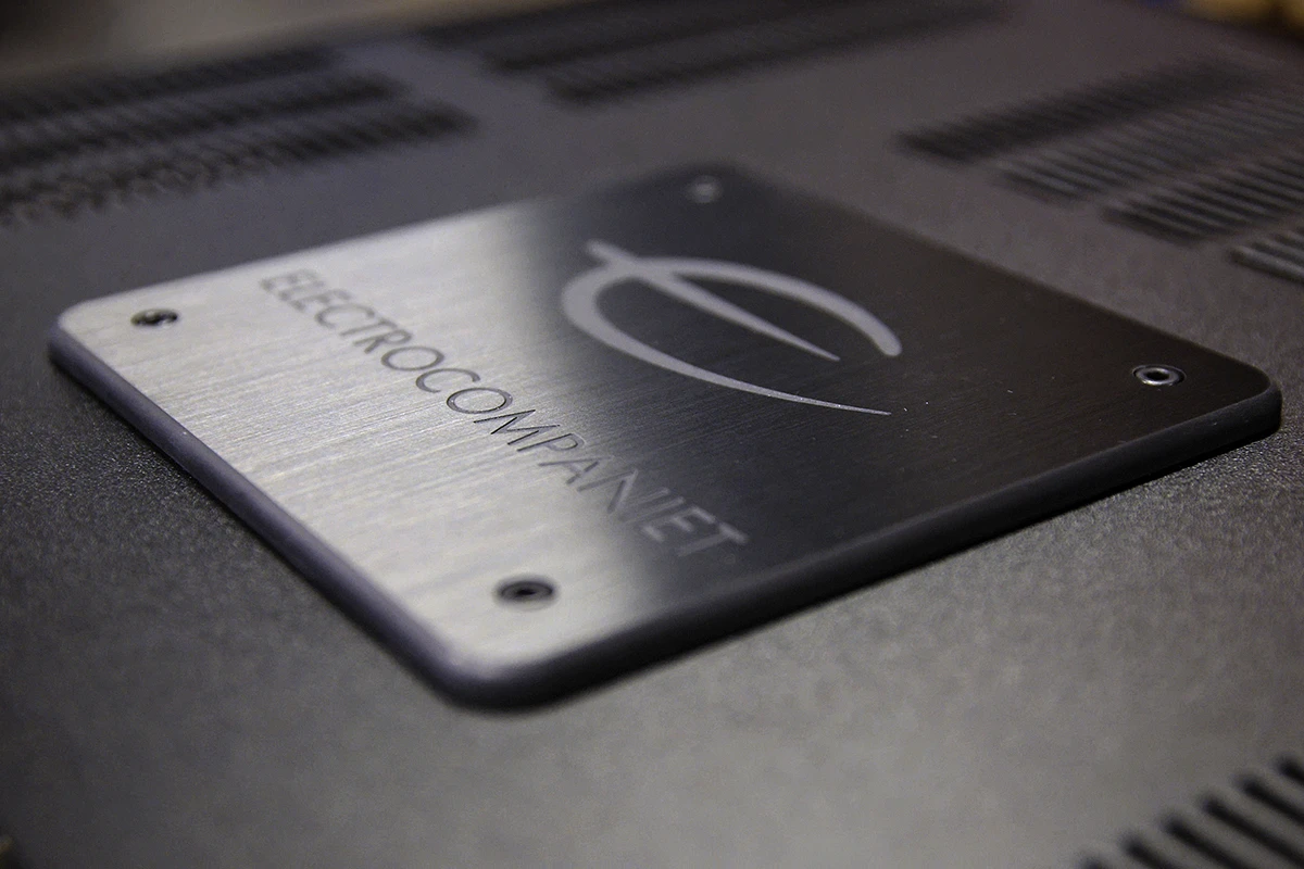 Referenční předzesilovač Electrocompaniet EC 5